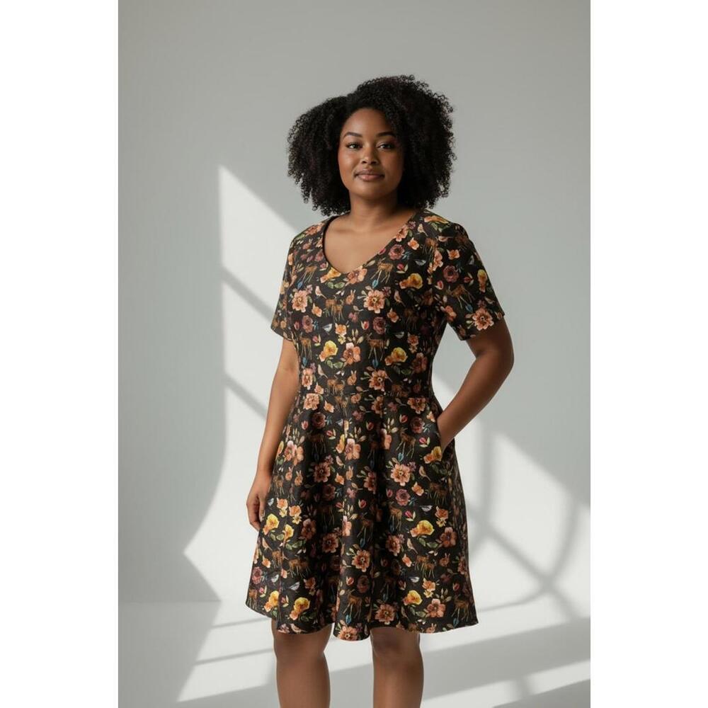 Whimsical Forest Animal & Foliage Print, Swing Fit Dress, Size 26W - Picture 1 of 7